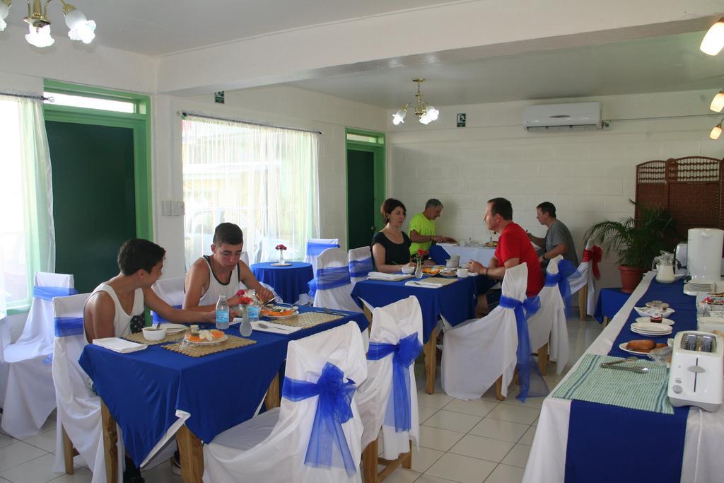 אפיה Moatoga Hotel מראה חיצוני תמונה
